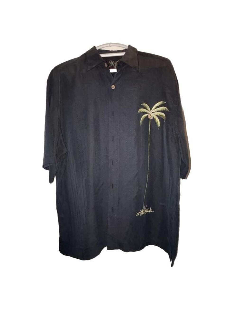Bamboo Cay Men's Black Single Palm Embroidered Camp Shirt